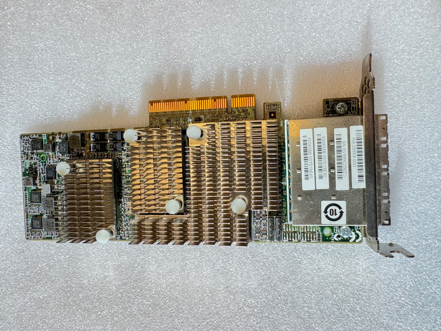 Dell 1V1W2 16GB Quad Port Low Profile SAS/SATA Host Bus Adapter LSI 9206-16E LP