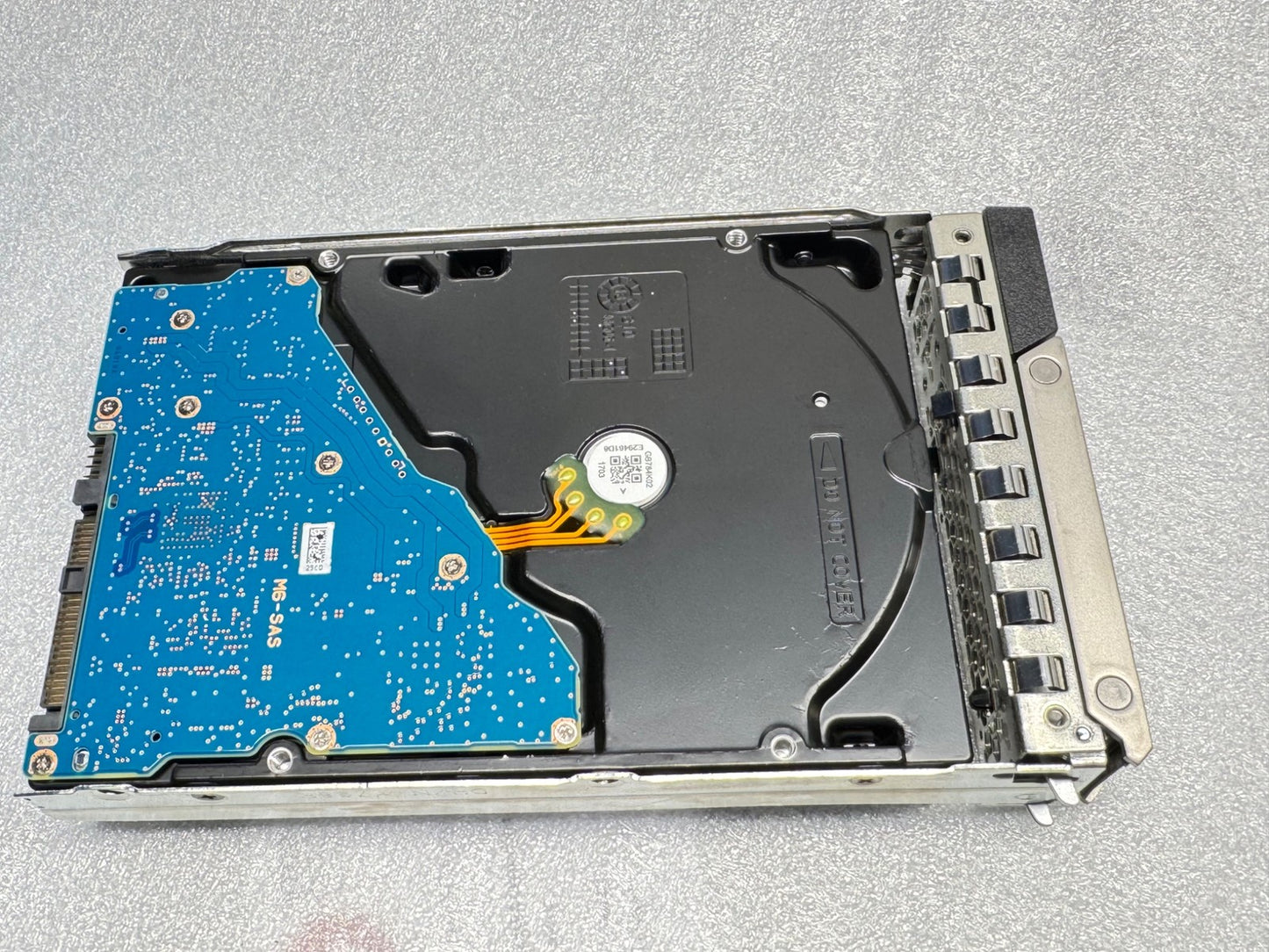 Dell 14YYC HDEPK40DAB51 Toshiba 10Tb SAS 7.2k 12Gbps 3.5" Hard Drive w 14G Tray