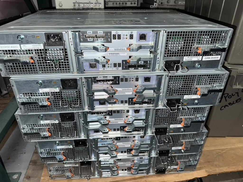 EMC SAE 100-562-712 Array Enclosure w/ 2x PWS 2x 6Gb SAS Controller 303-104-000E