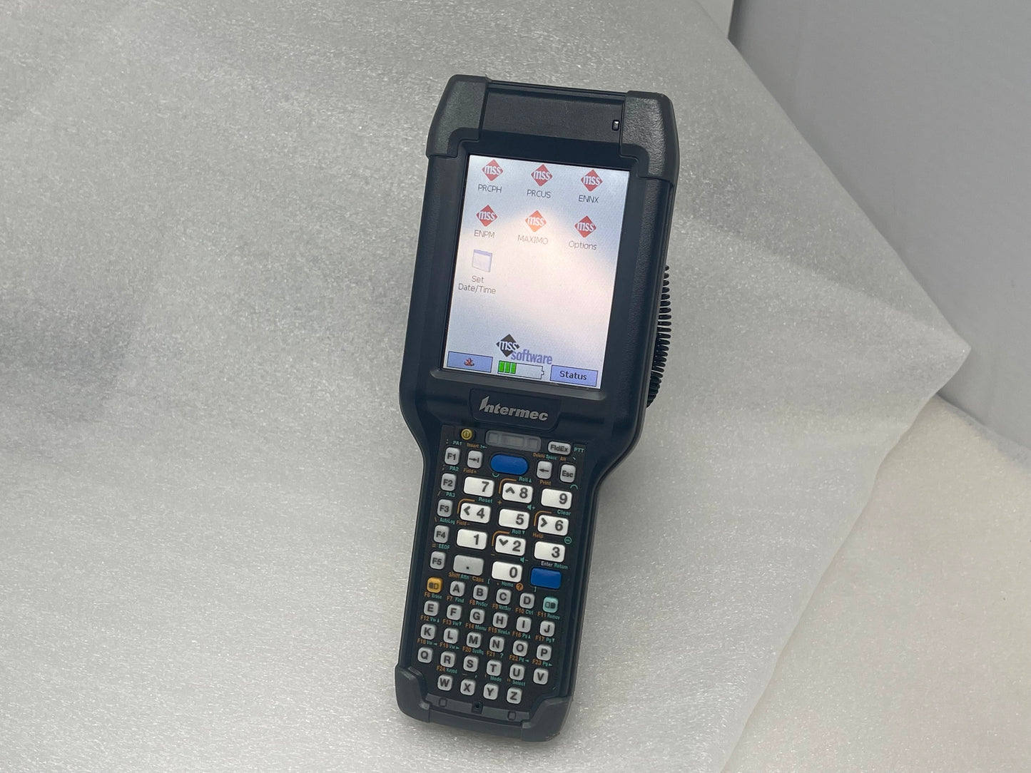 Intermec CK3X CK3XAA4K000W4100 Handheld Wireless Barcode Scanner w Battery Grip