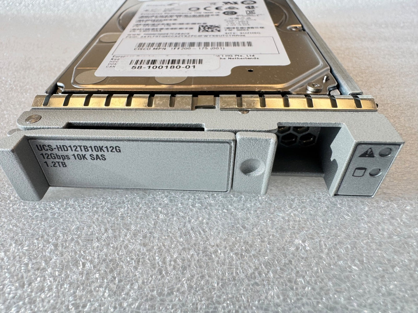 CISCO 1.2TB 10K 12G 2.5" SFF SAS hard drive HD 58-100180-01 Seagate ST1200MM0088