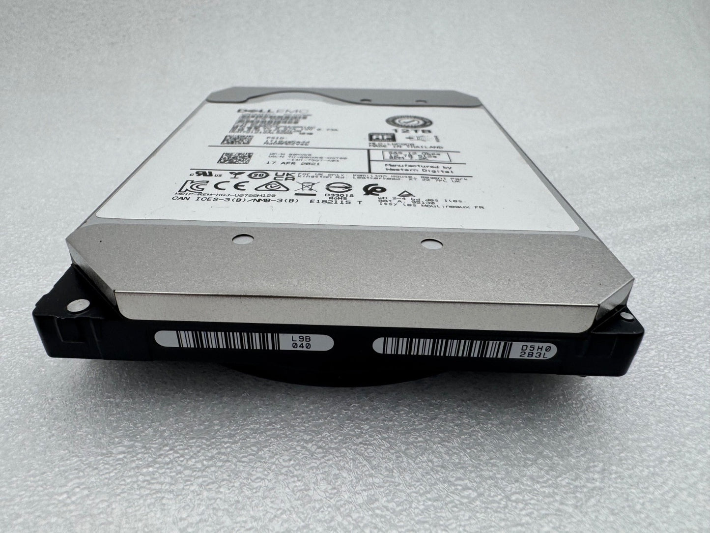 09HXK6 HUH721212AL5200 Dell EMC 12TB 7.2K RPM 12Gb/s 3.5" SAS Hard Drive WD HGST