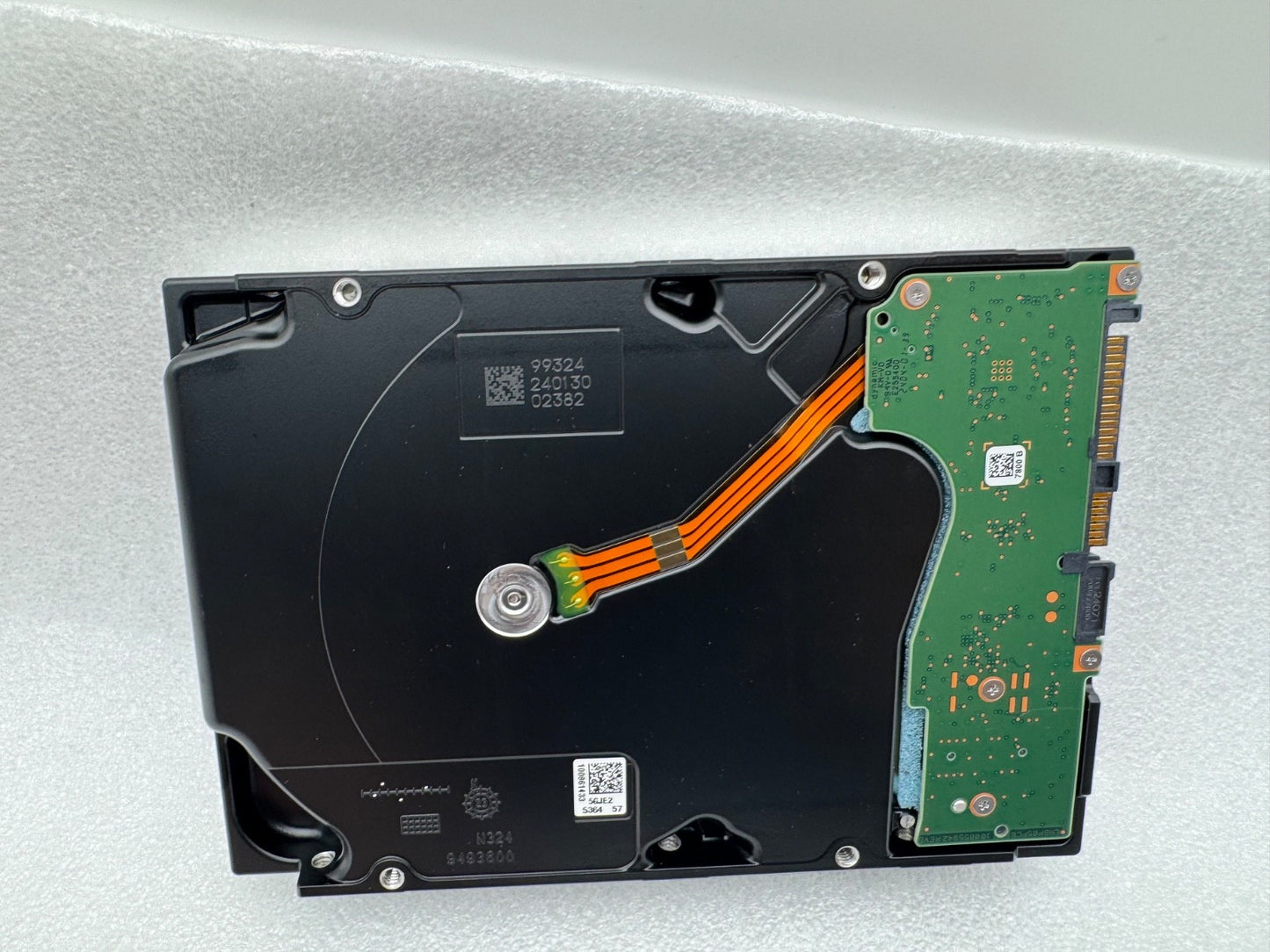 M1C0T ST12000NM006J Dell EMC 12TB 7.2K RPM 12Gb/s 3.5" SAS Hard Drive Seagate
