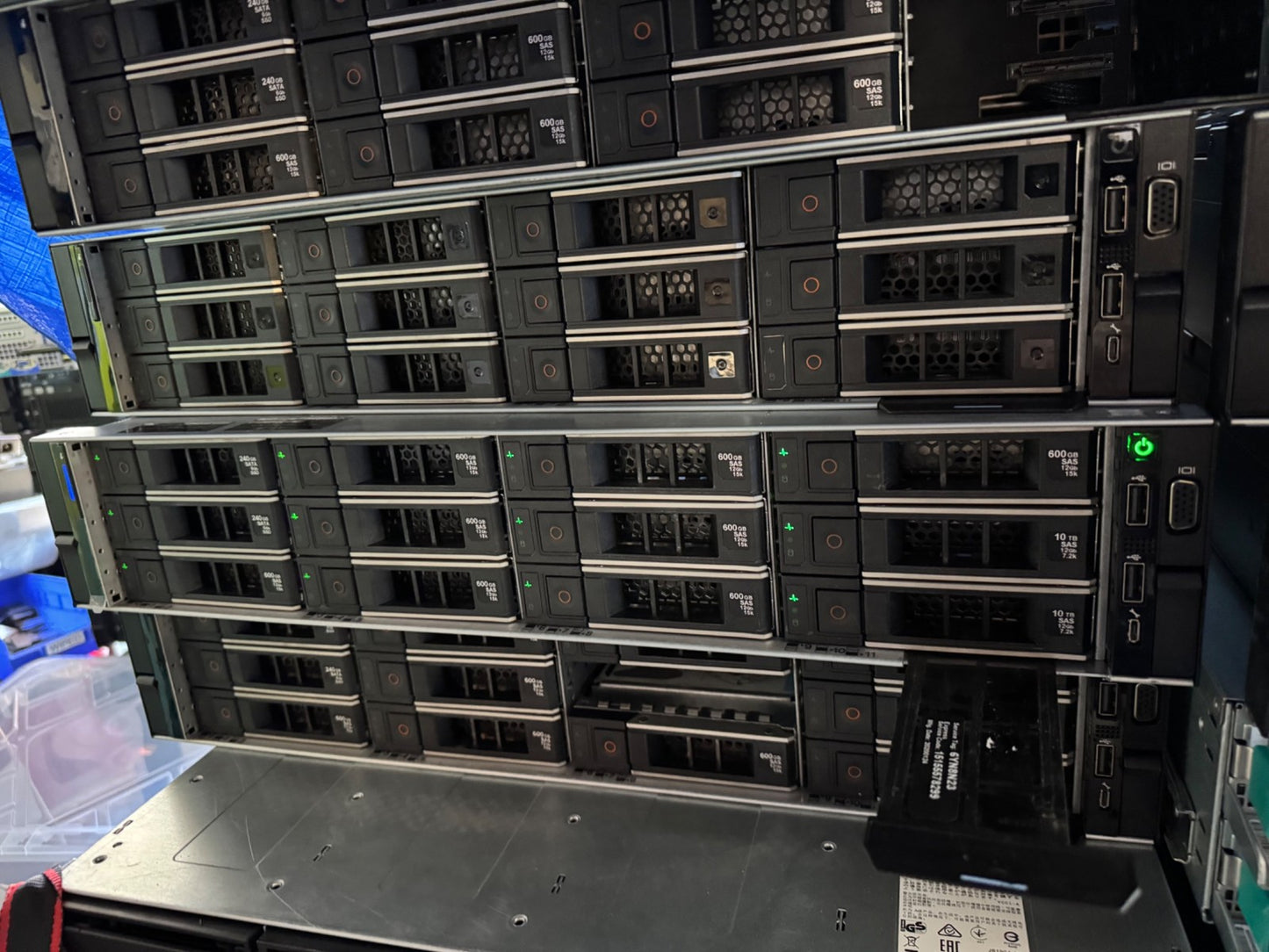Dell Poweredge R740XD 3.5" 18 Bay 3.5" LFF H740P 2x Silver 4216 2xPSU Server CTO