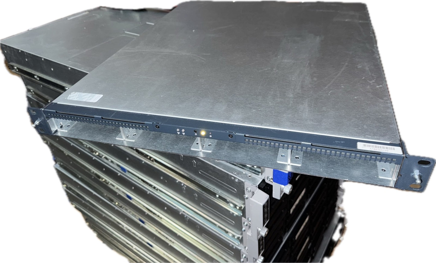 Overland Storage SnapServer Series 4 bay NAS SAN PN: 10300684-001 diskless NO HD