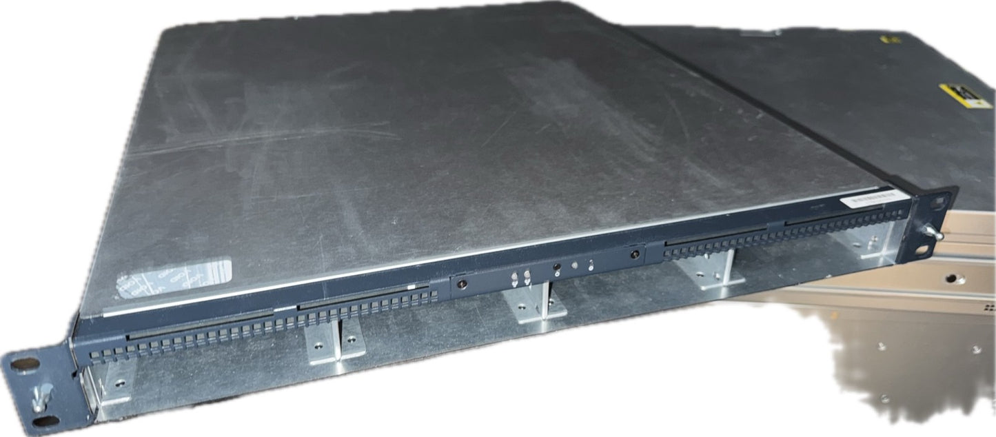 Overland Storage SnapServer Series 4 bay NAS SAN PN: 10300684-001 diskless NO HD