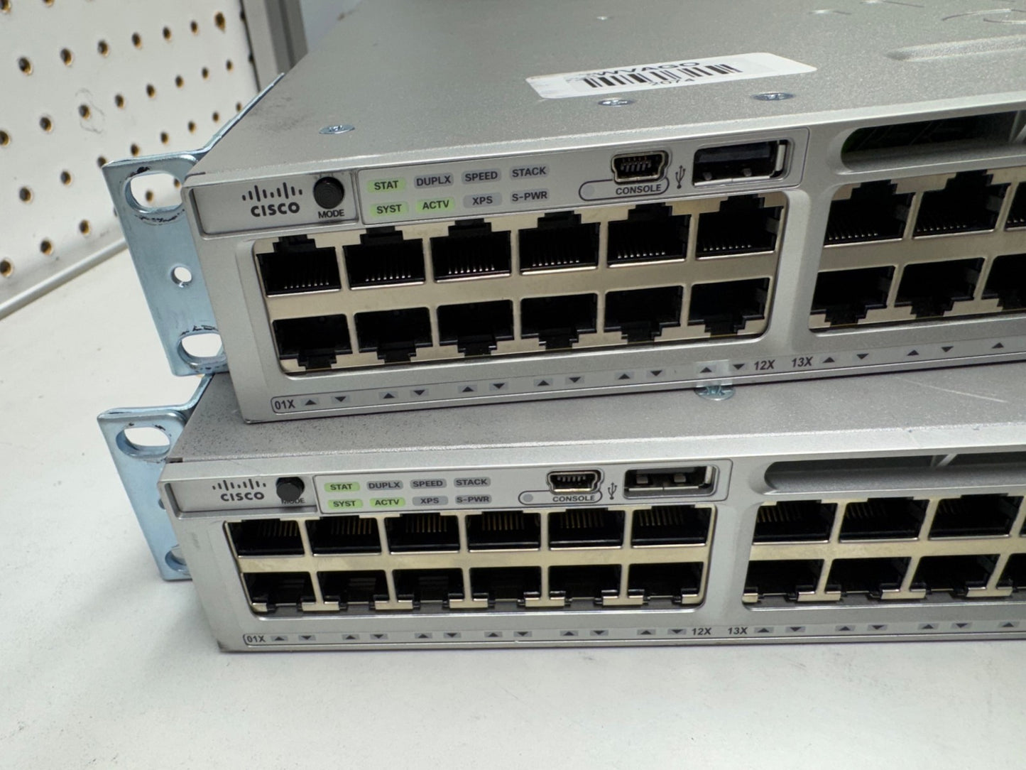 Cisco Catalyst 3850 48 Port Gigabit Switch WS-C3850-48T-S with 1x PSU 350wac