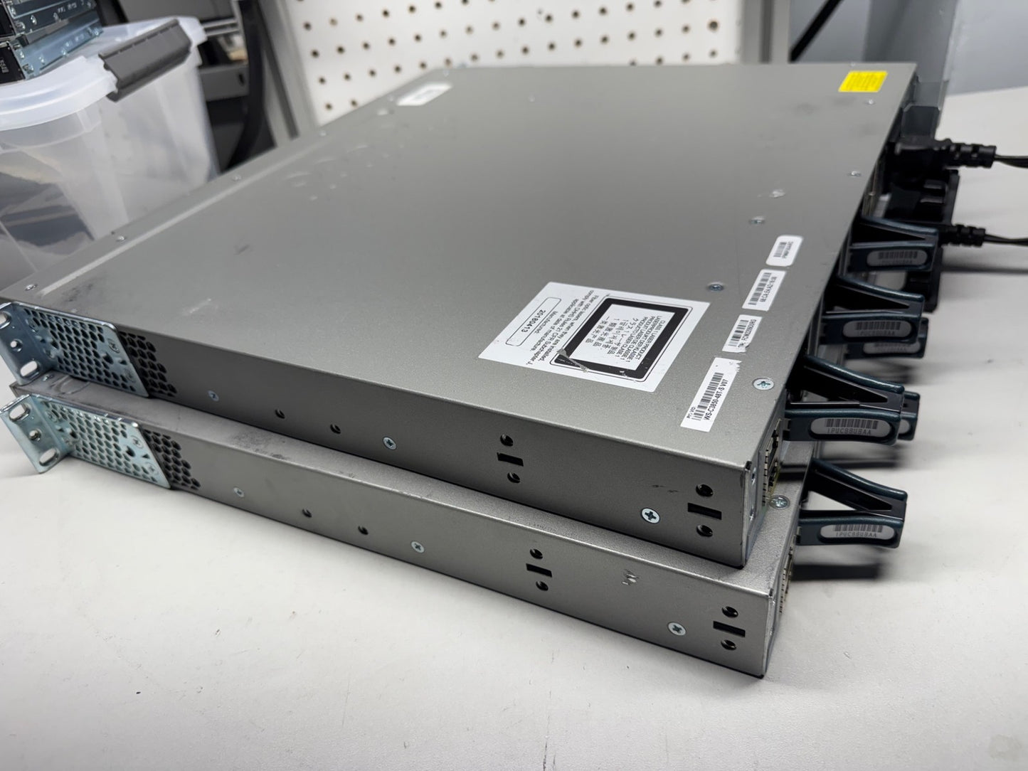Cisco Catalyst 3850 48 Port Gigabit Switch WS-C3850-48T-S with 1x PSU 350wac