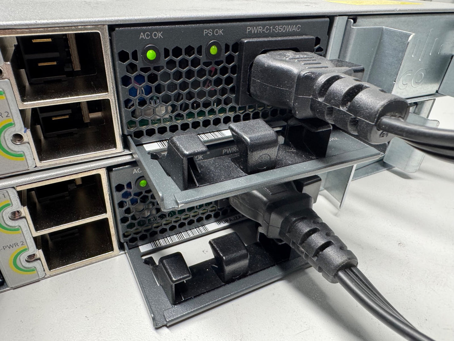 Cisco Catalyst 3850 48 Port Gigabit Switch WS-C3850-48T-S with 1x PSU 350wac