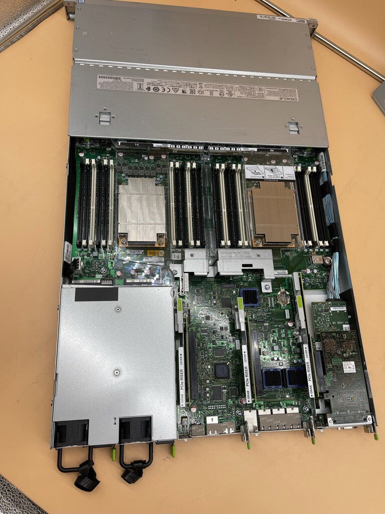 Sun Oracle ZFS storage  ZS5-ES (X5-2) 1U 8-bay SFF Server Bare CTO w raid 2x PSU