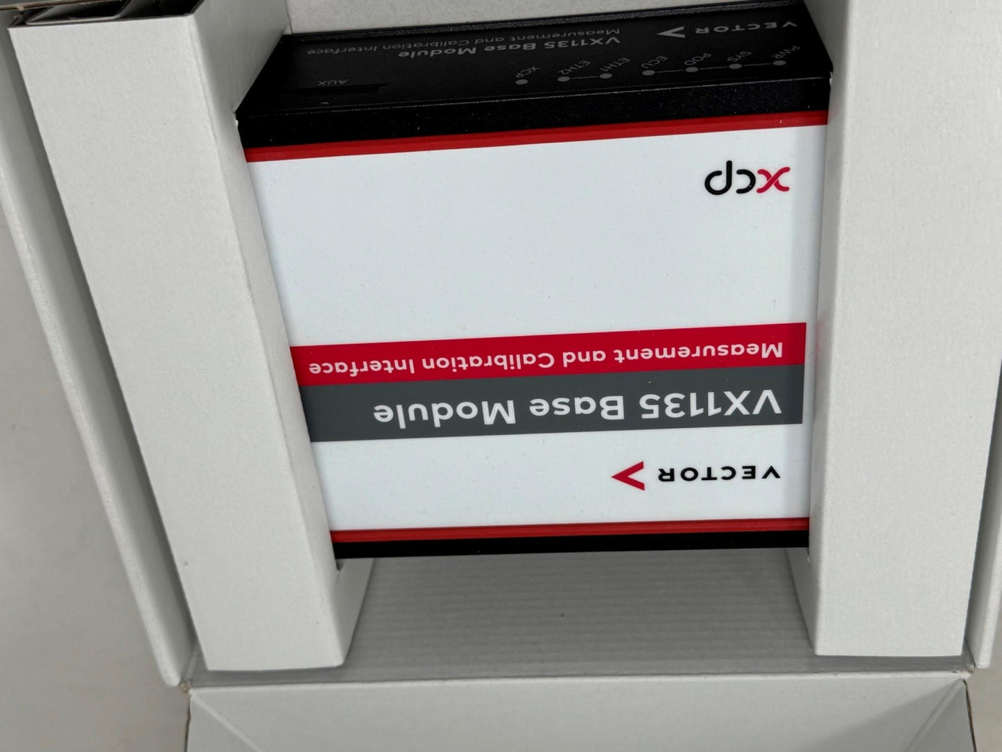 New in Box Vector VX1000 VX1135C Base Module Measurement Calibration Interface