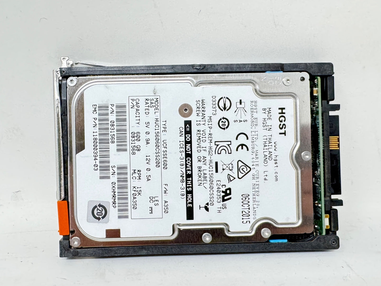 EMC 118000394-03 HGST 600GB 15K SAS 2.5" SFF Hard Drive HUC156060CSS200 Tray VNX