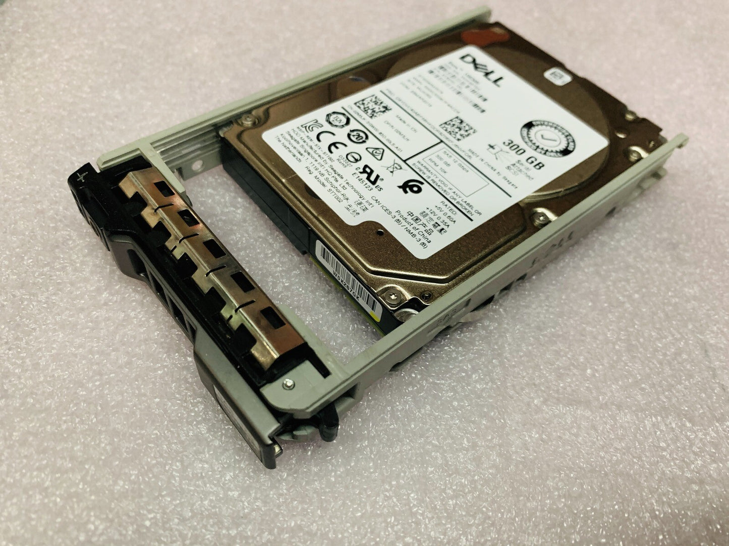 Dell 2M5JK 300GB Seagate ST300MM0078 2.5" SAS 12G 10K Hard Drive HDD w Tray SFF