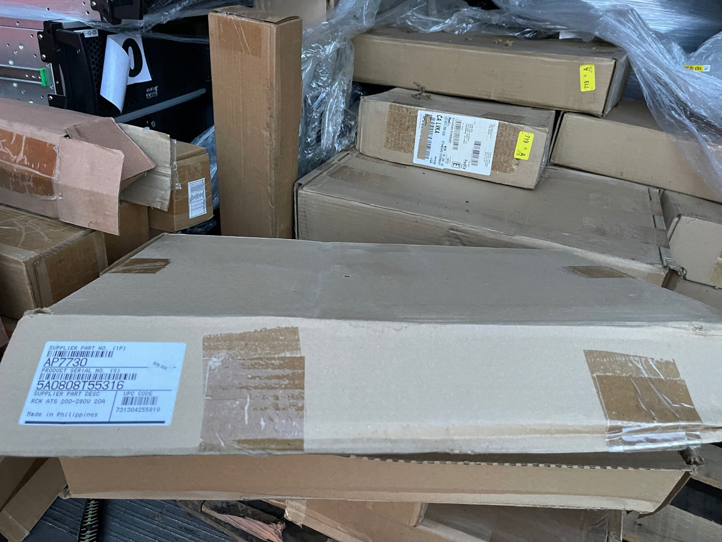 NEW in OPEN BOX APC AP7730 Rack Mount Dual source Automatic transfer switch PDU