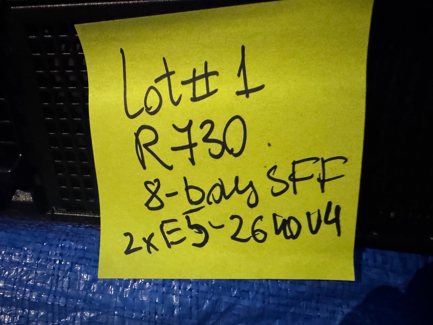 Dell R730 Server 8 bay 2.5" SFF 2x E5-2640 v4 2.4GHz Perc H730 2x PSU 495W L1