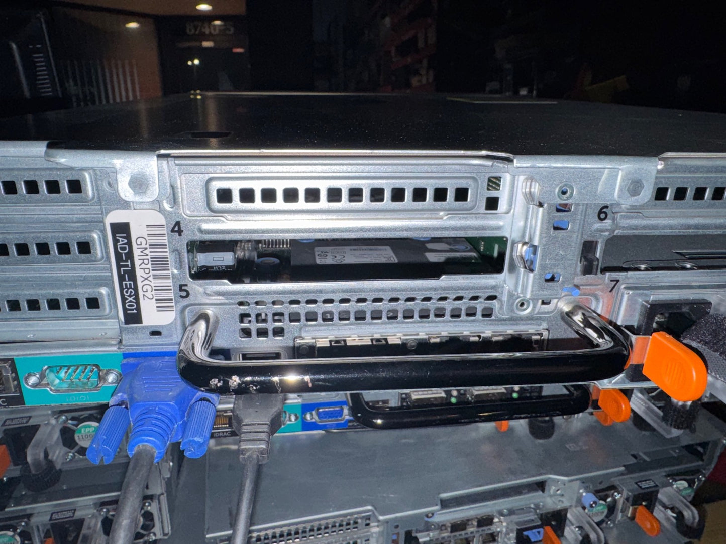 Dell R730 Server 8 bay 2.5" SFF 2x E5-2637 v4 3.5GHz Perc H730 2x PSU 750W L3