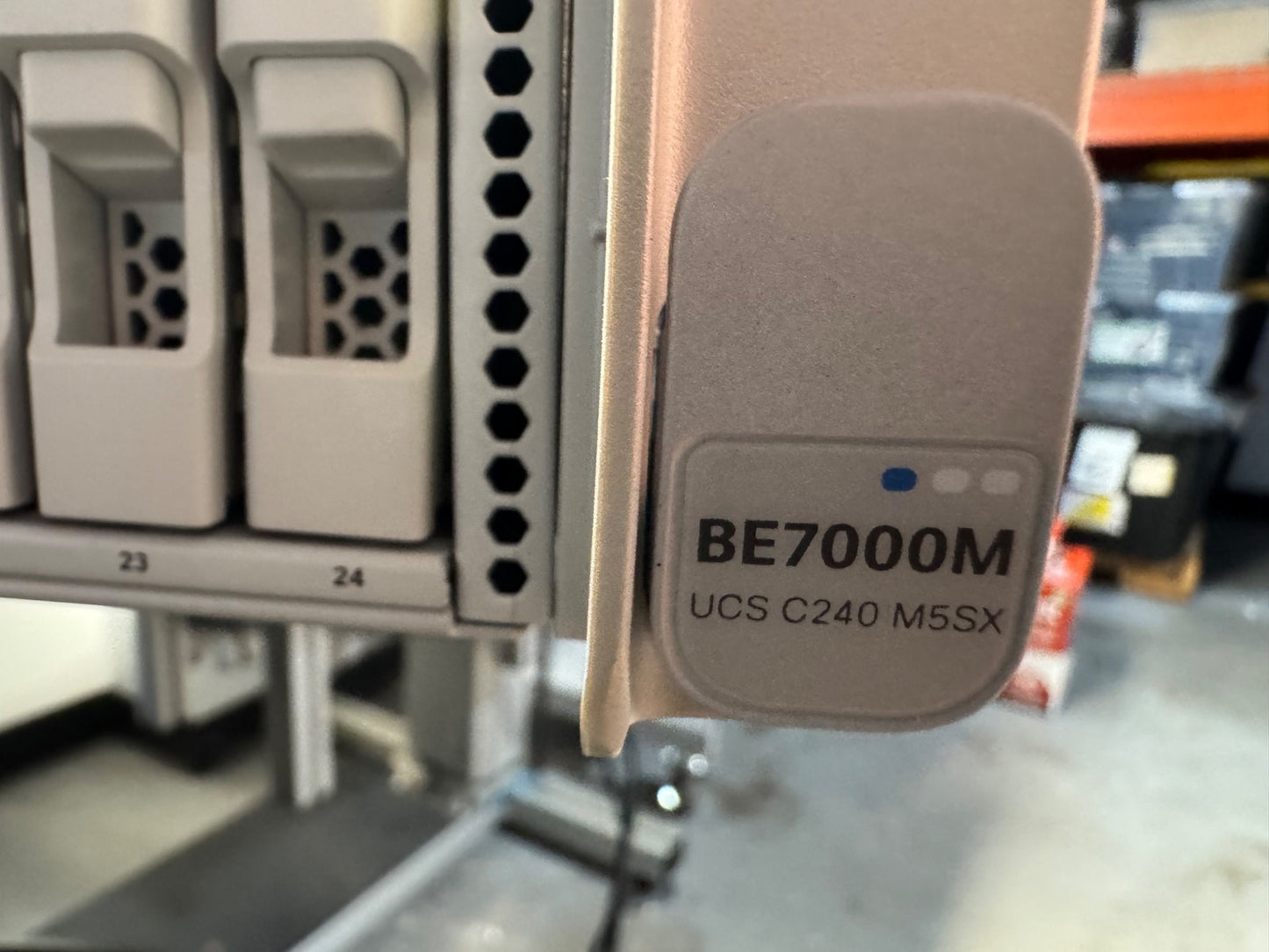 CISCO BE7000M UCS C240 M5SX 1x Gold 6132 2.6GHz 14C 24+ 2 26 bay SFF 2U server