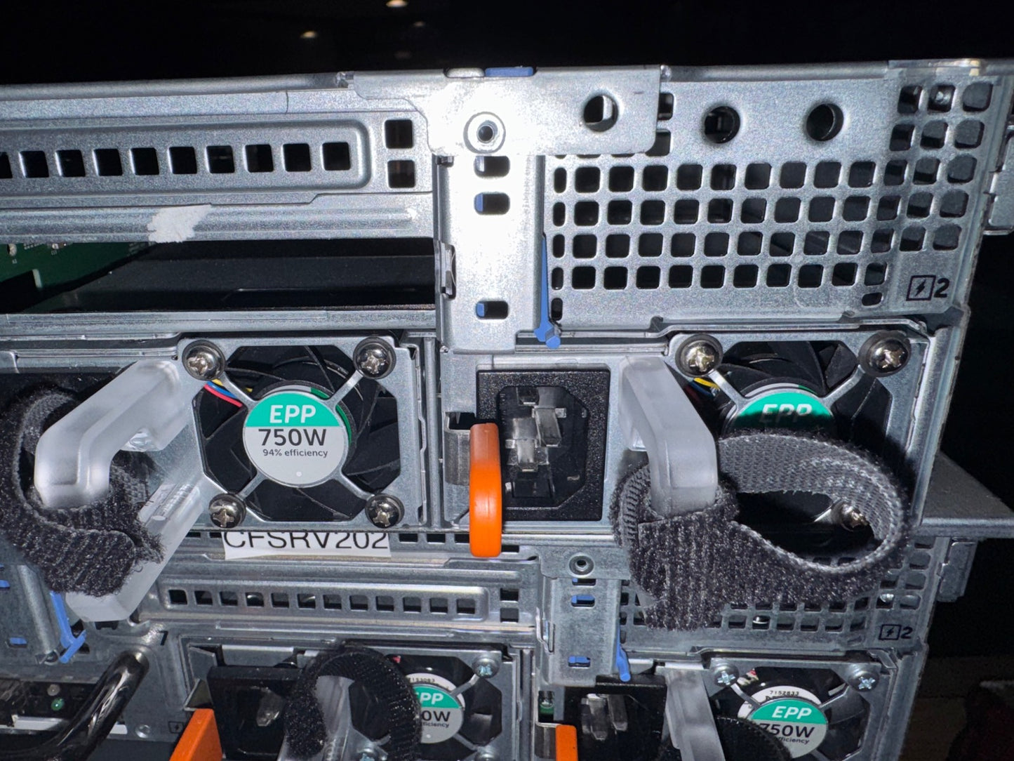 Dell R730 Server 8 bay 2.5" SFF 2x E5-2637 v4 3.5GHz Perc H730 2x PSU 750W L3