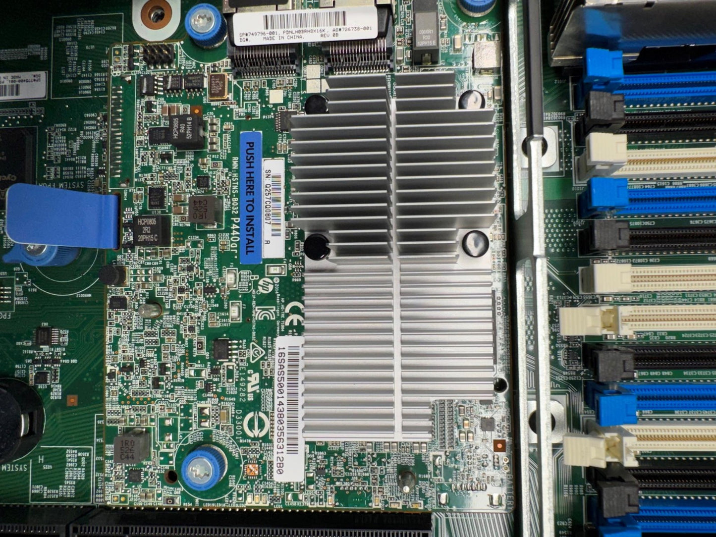 HPE ProLiant DL360 Gen9 8-bay SFF Server 2x E5-2620v3 2.4GHz P440AR 2xPSU 0RAM