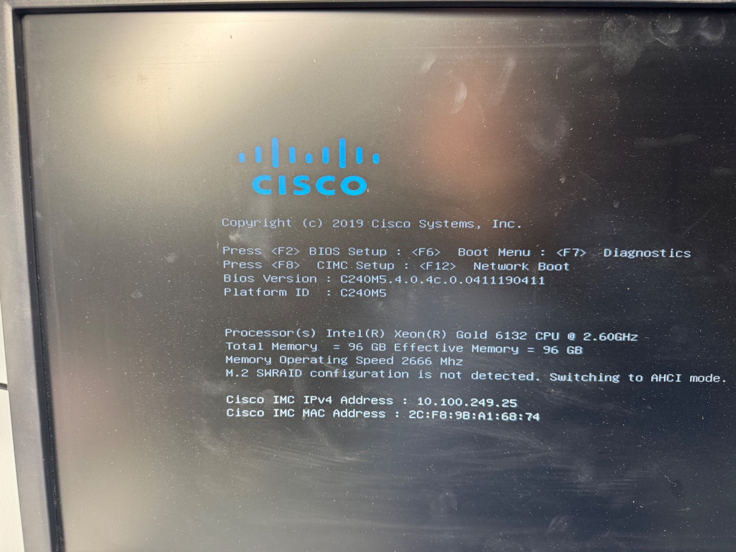 CISCO BE7000M UCS C240 M5SX 1x Gold 6132 2.6GHz 14C 24+ 2 26 bay SFF 2U server