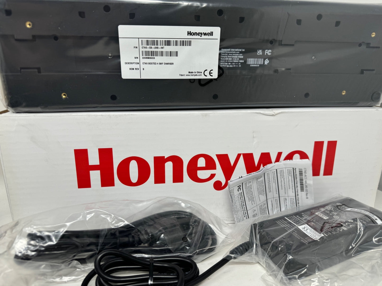 NEW Honeywell 4-Slot Charging Base CT40-CB charger for Dolphin CT40/CT45 w AC