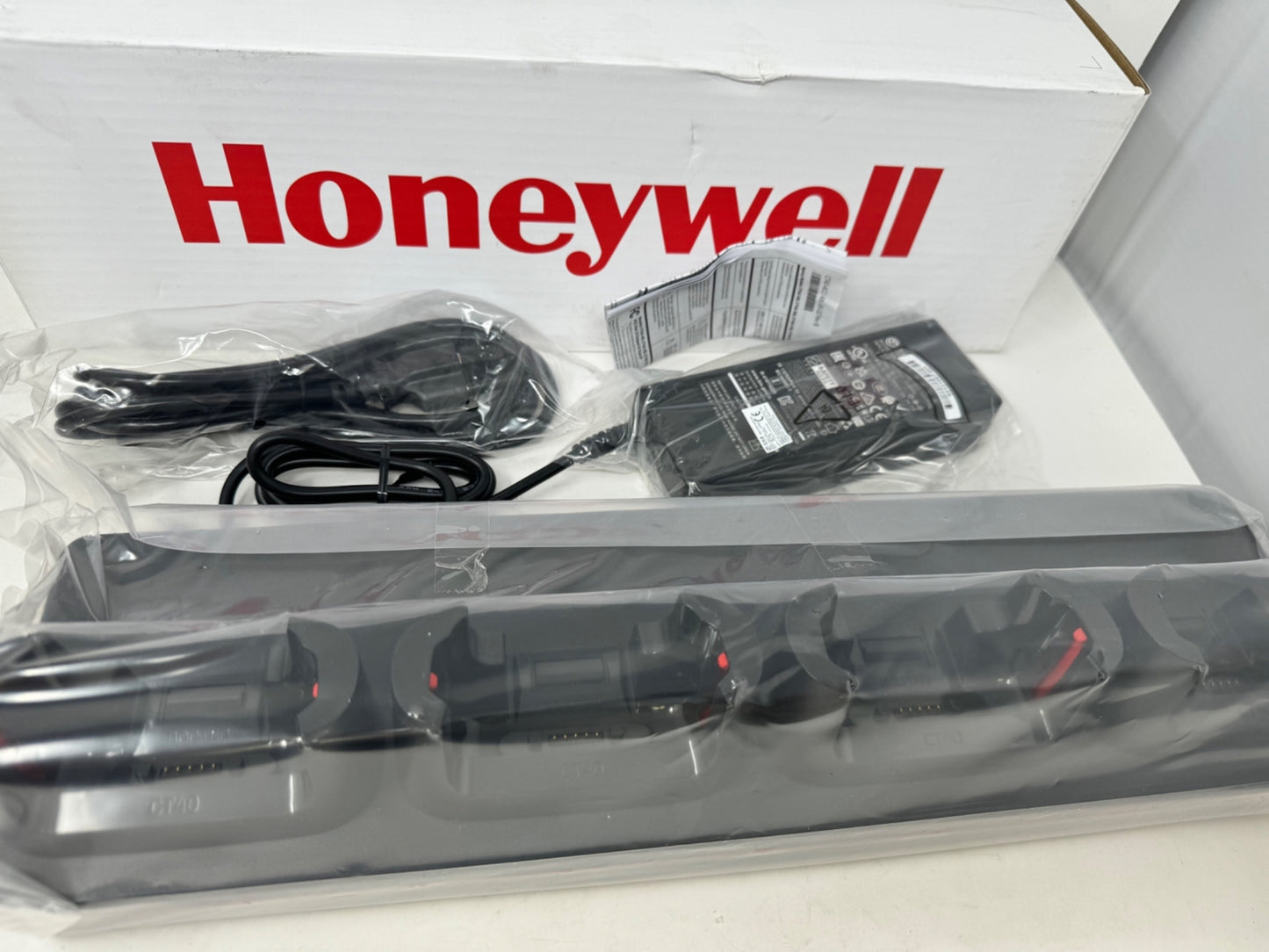 NEW Honeywell 4-Slot Charging Base CT40-CB charger for Dolphin CT40/CT45 w AC