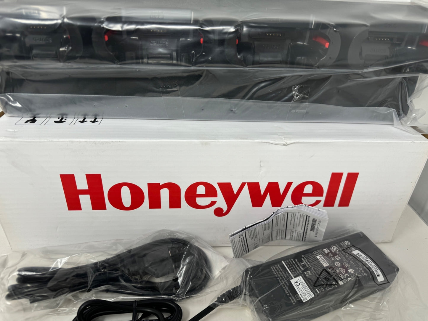 NEW Honeywell 4-Slot Charging Base CT40-CB charger for Dolphin CT40/CT45 w AC