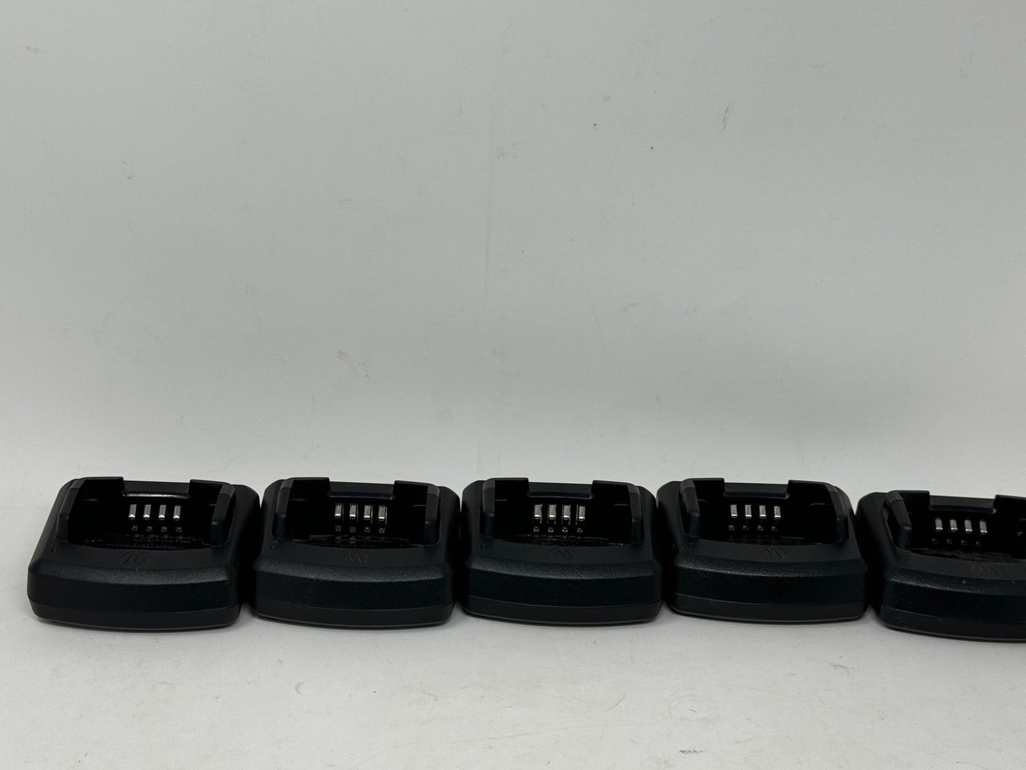 LOT 5x Genuine Motorola Radio Rapid Charger Base RLN6332A without AC adapters
