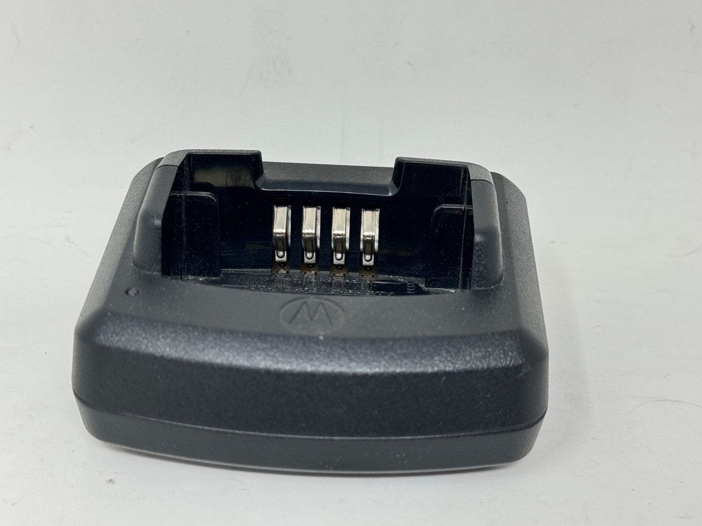 LOT 5x Genuine Motorola Radio Rapid Charger Base RLN6332A without AC adapters
