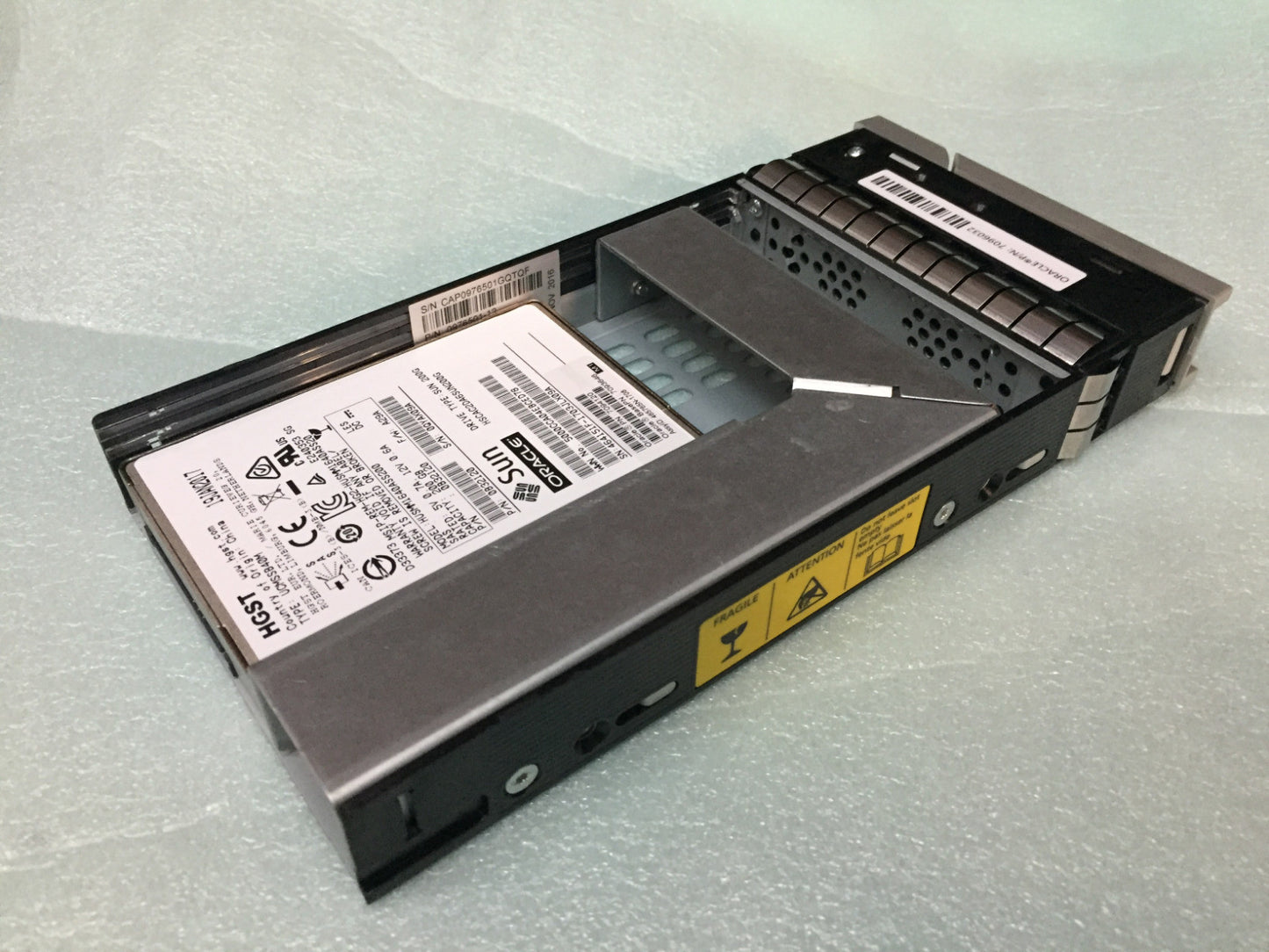 SUN ORACLE 7094120 200GB SAS SSD Solid State Drive Assembly SFF LFF adapter Tray