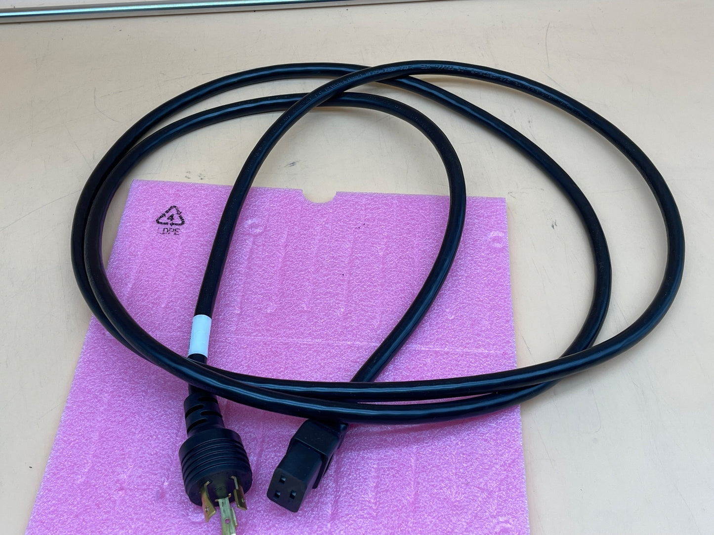 Heavy Duty Power Cable Cord IEC-320 C19 NEMA L5-20P 20A 125V 12 AWG 10ft 3M 10'