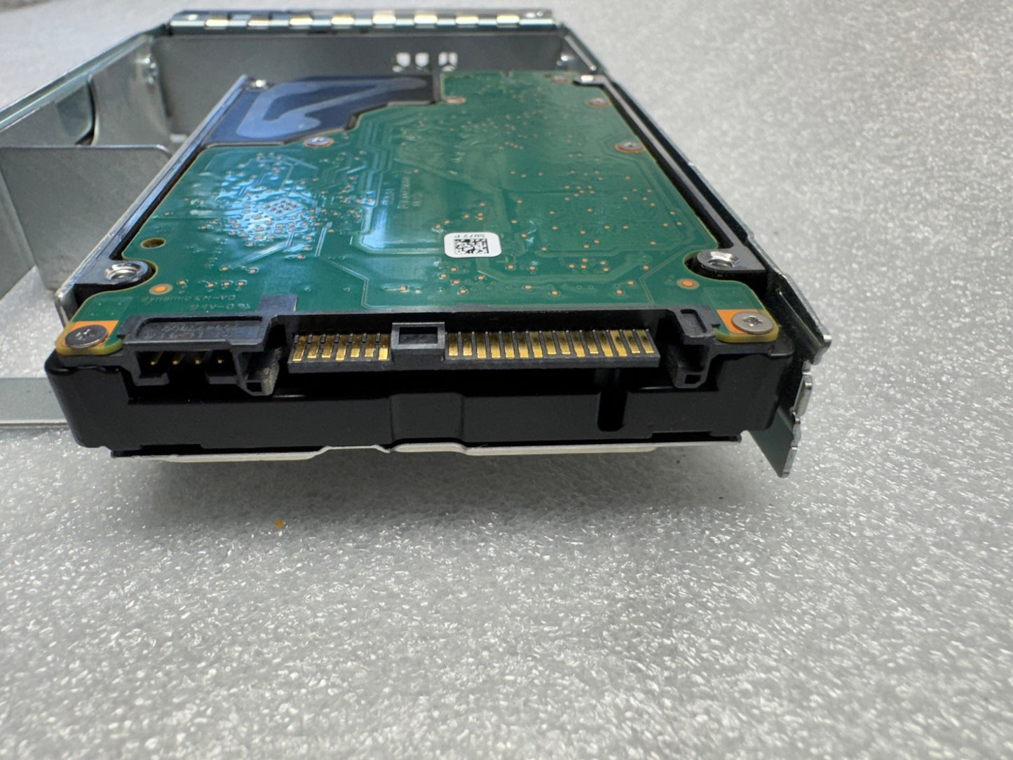 Dell Seagate 600GB Exos 15E900 ST600MP0036 15K SAS FPW68 3.5" 2.5 tray LFF 9w8c4