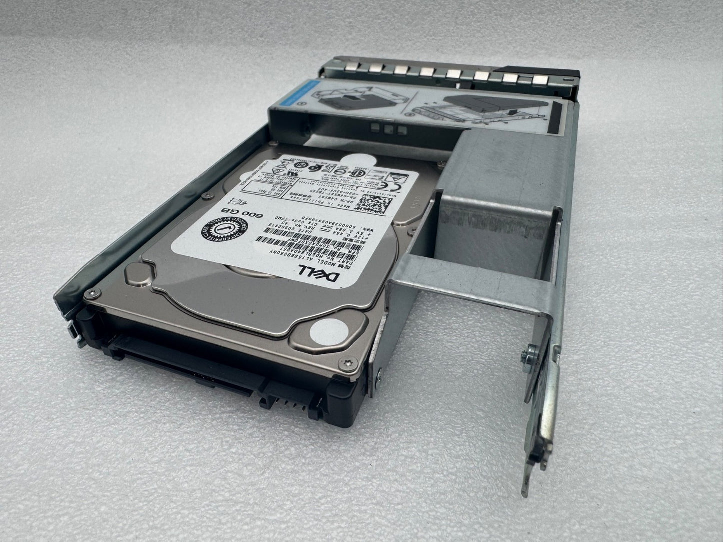 Dell Toshiba 600GB HDEBL84DAB51 10K SAS 4wx8y 3.5" 2.5 tray LFF 9w8c4 hard drive