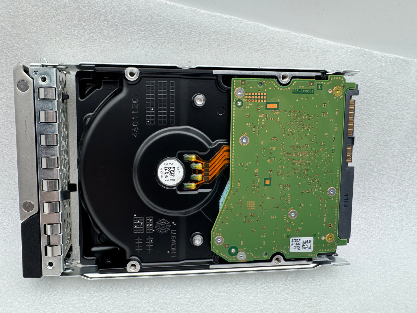 09HXK6 HUH721212AL5200 Dell EMC 12TB 7.2K RPM 12Gb/s 3.5" SAS Hard Drive WD Tray