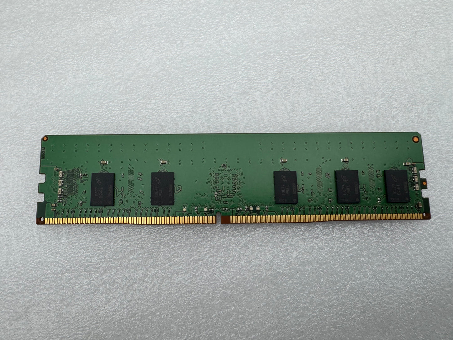 Micron 8GB 1x8gb DDR4 pc4-3200aa ECC Server Memory RAM MTA9ASF1G72PZ-3G2E2UI