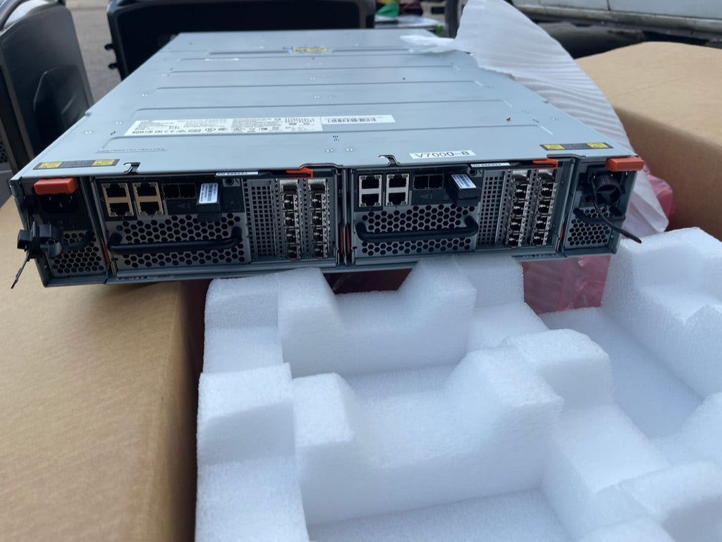 IBM Storwize V7000 Gen2 Control Array SFF 2076-524 2x Controller Node 01AC578 L2